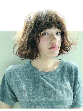 ナヌーク シブヤ(nanuk shibuya) 【nanuk】 ヘルシー×カジュアルなラフな外国人風クセ感ボブ◇