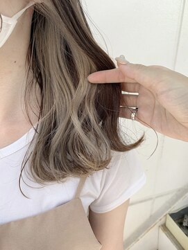 アクトゥス(AEQUITAS) イヤリングカラー×ホワイトベージュ