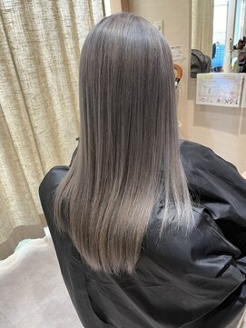 トライベッカスマートサロン(TRIBECA smart salon) ホワイトシルバーカラー