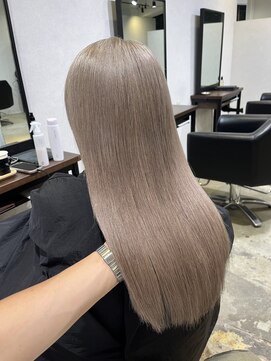 メリー オオサカ(Merly Osaka) ミルクティーにちょっぴりアッシュ