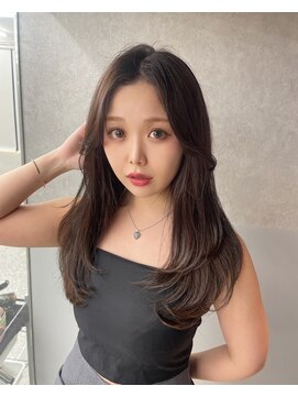 ロンドミラー 博多店(Lond Mirror) 顔周り小顔レイヤーカット/黒髪地毛風カラー/博多