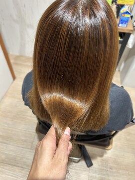 ラ レーヌ バイ ハセ(La reine by HASE) ツヤツヤ酸性ストレート