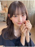レイヤーシースルーぱっつん前髪おくれ毛ロブミディアムロング