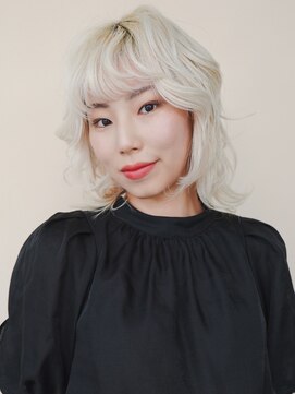 オジョマノ(OjOmano) 〈h27〉ブリーチインナーカラーダブルカラーハイライト髪質改善