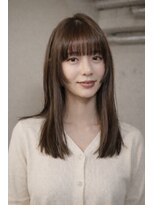 ノラ シブヤ(NORA)&nbsp;ワンホンレイヤー顔まわりカットミディアムウルフハッシュカット
