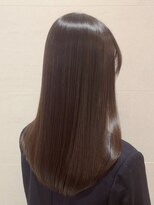 トイロ(toiro) レイヤーカットミルクティーベージュブリーチなしダブルカラー