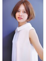 ブーケ(BOUQUET)&nbsp;センターパート似合わせカット　グラマラス　ツヤありベージュ