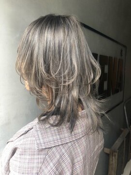 ジーナ(XENA) シアーグレーウルフ