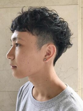 オーオ シカシカ(OOO YY) ショートマッシュ×パーマ