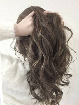 シエル 川越(CIEL) ハイライト×透明感カラーで愛されモテヘア【CIEL川越】