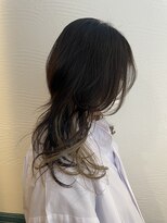 ショウビット(Show Bit)&nbsp;インナーカラー×レイヤーカット。