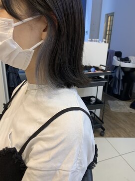 ヘアアンドメイク シークネクスト(HAIR&MAKE SeeK NEXT) 【SeeK NEXT門井】インナーカラー クリアシルバー