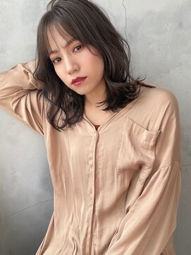 ティティ(TiTi) 大人かわいい×ミディアムヘア[TiTi_栗林れい]