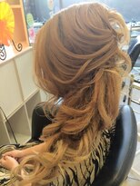 ラビス 浦和(Lovis)&nbsp;美髪/ネビージュ/大人かわいい/透明感ショート[浦和]