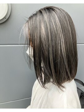 ヘアークラフト アニー 南郷18丁目店(HAIR CRAFT Annie) 筋感強めハイライト