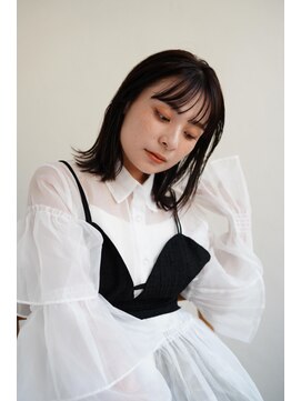 ジュール 新宿三丁目(Joule) 黒髪ロング/グレーベージュ/レイヤーロング/新宿駅