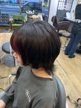 アークス(Arks) みんなとは違うフェイスフレーミングピンクマッシュウルフだよ♪