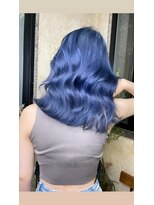 ケイト(kate) 【kate 大宮】ハイトーンブルー×艶出しウェーブ巻き