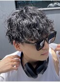 波巻きパーマツイストスパイラルパーマセンターパート刈り上げ