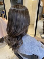 ニカイ(2F)&nbsp;白髪ぼかし/細めハイライト