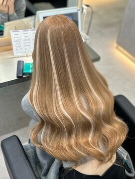 ラピス 福岡天神店(Lapis) ホワイトミルクティーベージュハイライトメッシュ