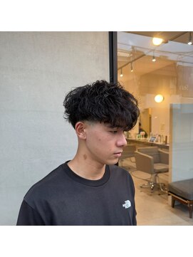 メンズバイココテラス 豊中(men's by cocoterace) 前下がりカット/メンズパーマ/スペインカール/ツイスパ