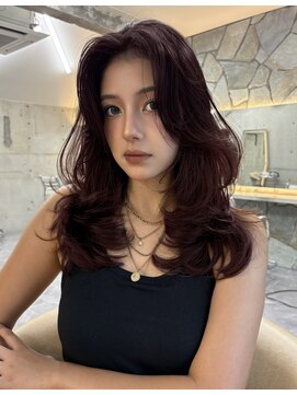 サイン 渋谷(SIGN) 渋谷表参道ワンカール10代20代レイヤーカットグレージュツヤ髪