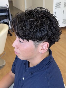 ビカム 名駅(become) 【刈り上げサーフカール】メンズセンターパートコンマバング