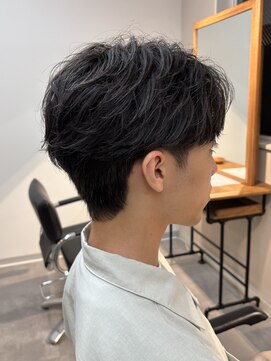 シーフ 千葉(Cyf) フェザーパーマ/刈り上げセンターパート/毛流れパーマ千葉駅保立