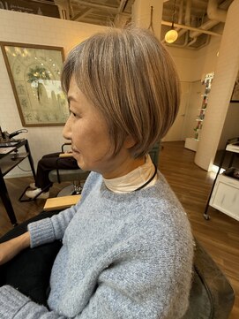 グレイヘアを楽しむヘアスタイル♪圧倒的技術のショートヘア