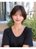 大人可愛い外ハネショートボブ