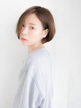 リリアン 表参道(relian) 耳かけで大人ショートに変身【relian表参道】