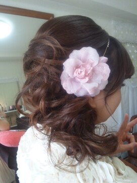 ヘアサロン 美髪(mikami) サイドヘアアレンジ