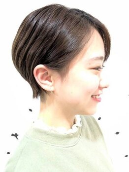 バンブーヘアクラブ 常盤平店の写真/こだわりのカット技術。常にレベルアップを忘れない向上心でお客様が輝くベストスタイルを提供します。