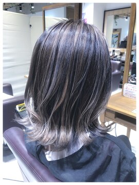 トゥルース 獨協大学前店(Hair&Make TRUTH) ハイライトグラデーション