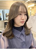 明るめミントベージュ×くびれヘア　《佐藤》