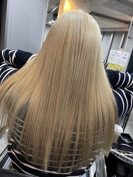 ニーゼロゼロナナ(2007) ブロンドカラー