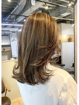 エイト 博多店(EIGHT hakata) 色落ちも楽しめるハイライトカラー