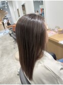 ハイライトでも楽しめる白髪ぼかし