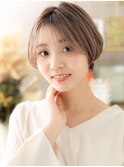 グレーベージュ外国人風前下がり丸みショートh3川口20代30代40代