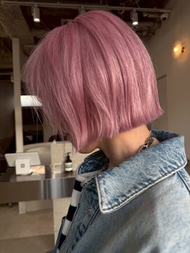 ステン(sten) 外はねボブ/顎ラインボブ/ハイトーンボブ/ピンクヘアー