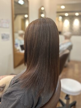 フリージア(freesia) 髪質改善/艶髪ロング/ヘッドスパ