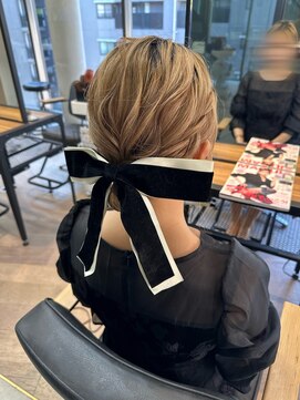 エフィールベルタ(afeel belta) ゆるふわシニヨンヘアセットスタイル