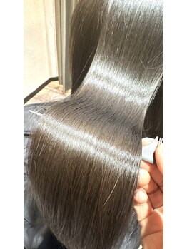 ブリリアンス 太田大泉店(brilliance)の写真/『頑固なクセ毛に悩むあなたへ』憧れのサラ艶髪を手に入れて、朝の準備が驚くほど楽になる体験を◎