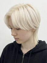 ミヤビ(MIYAVI) ブロンドセンターパートウルフ