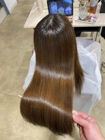 アンジュベイナハ (Ange Bay NAHA) クセ毛に悩む大人女性のための髪質改善艶髪ストレート