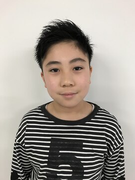 ジジ プラス デザイン(GIGI＋design) 2ブロックベリーショート