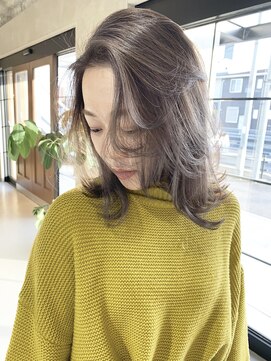 ニキータ(Nikiita) 【Nikiita女子】ミディアムレイヤー