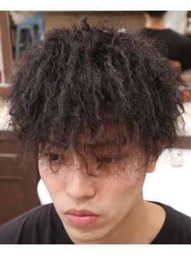 アクセプトザワールドバーバー(Accept the world barber) イナタイツイストパーマ