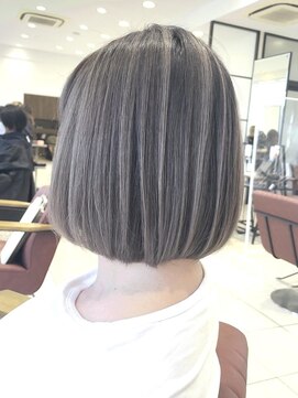 クアトログランシュ ひたちなか店(QUATRO×GranCieux) エアタッチバレイヤージュ×ホワイトベージュ